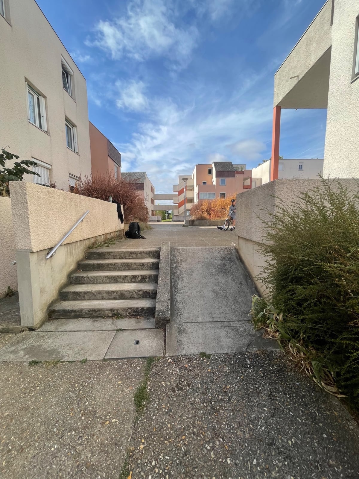 bank in mezzo alla francia