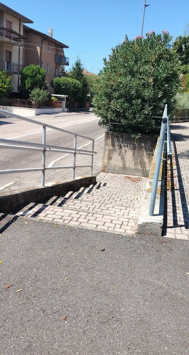 Rail/gradinata san Giovanni Lupatoto, buon pastore
