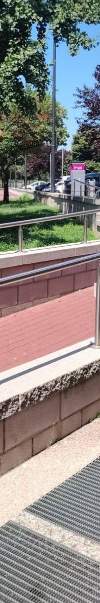 Stradina con rail